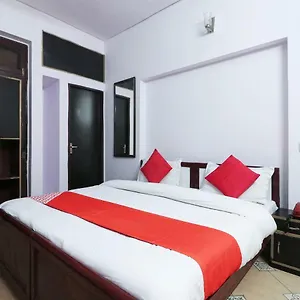 *** Guest house Ashu India