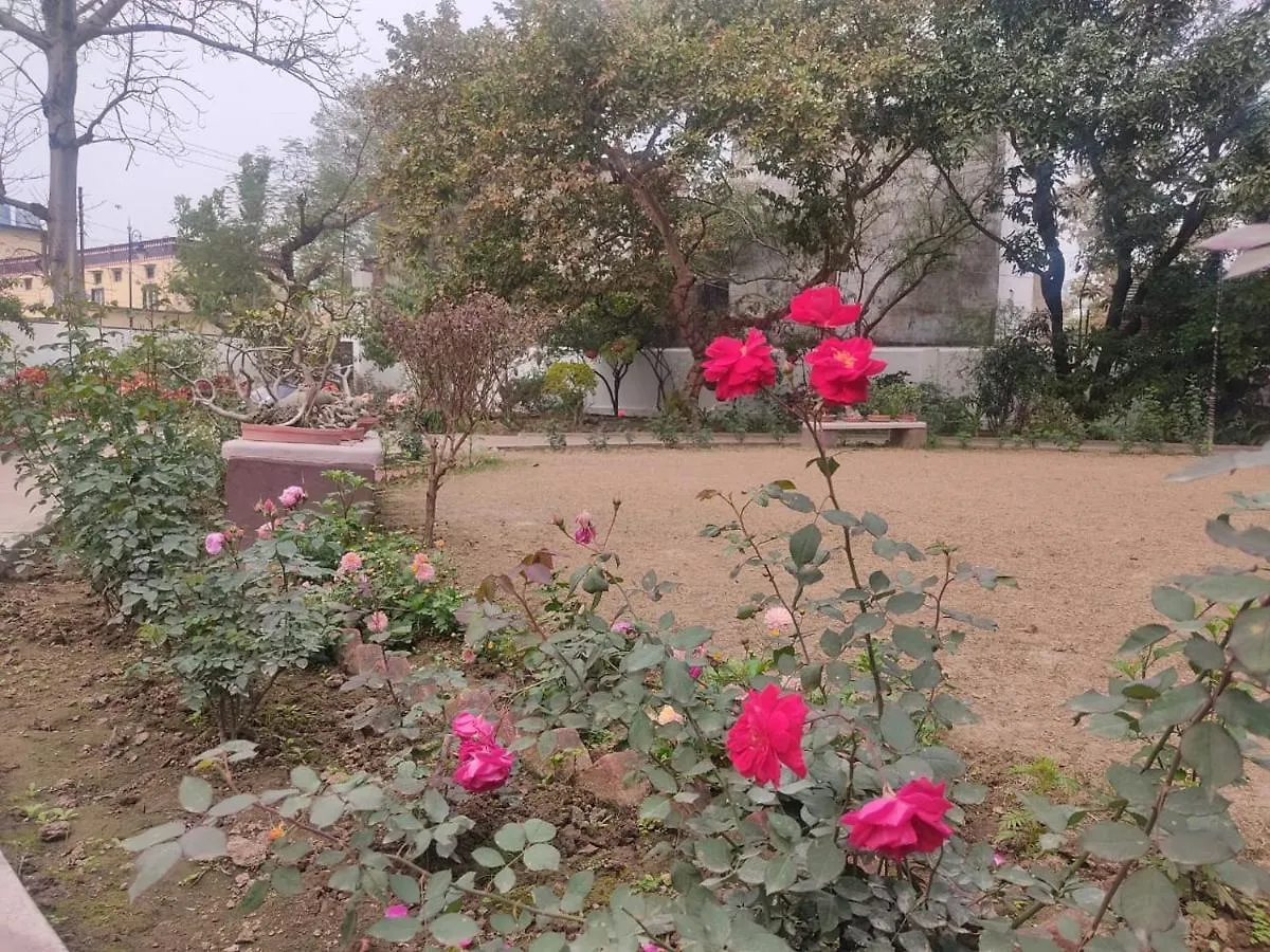 Vatika Homestay Varanasi
